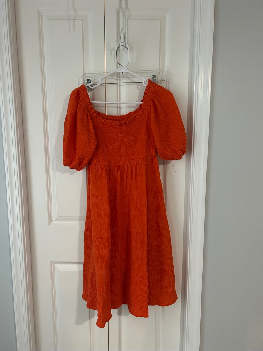 Easygoing Puff-Sleeve Casual Dress in Bright Orange